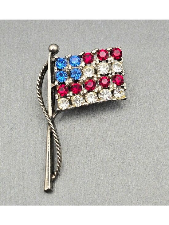 Unbranded Jewelry - VTG American Flag Brooch Pin Pot Metal Rhinestone Patriotic USA Red White Blue